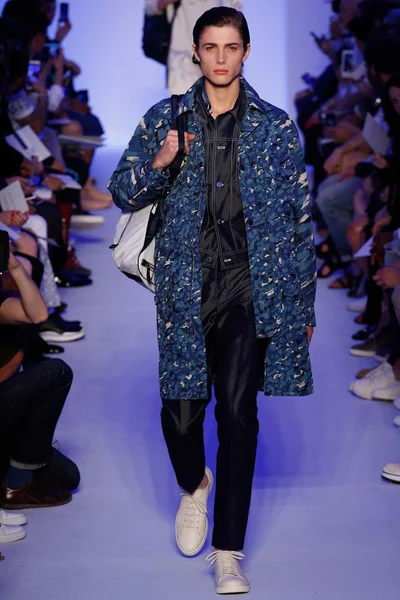 Look 21
